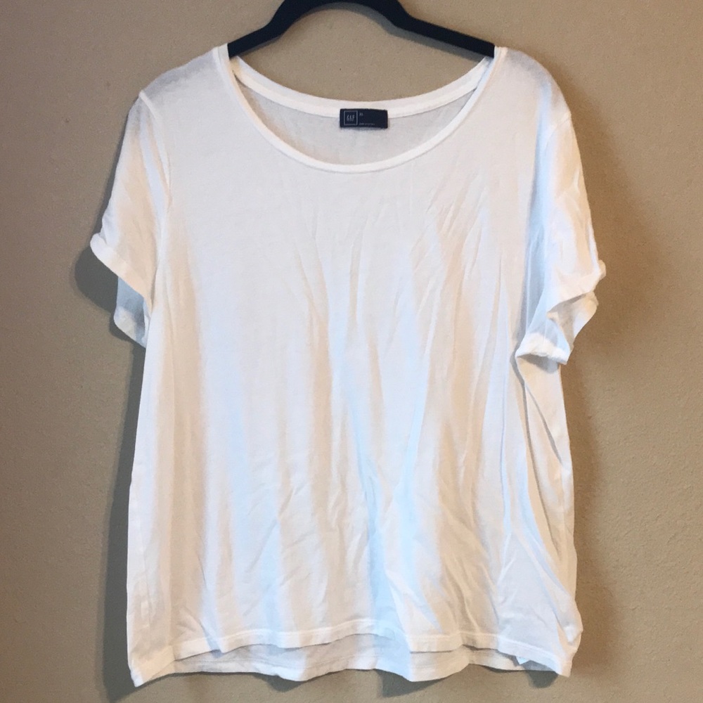 Gap - Plain White Tee